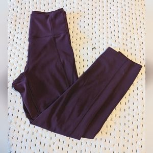 Girlfriend collective lightweight legging, size small, 3/4 length, wine color